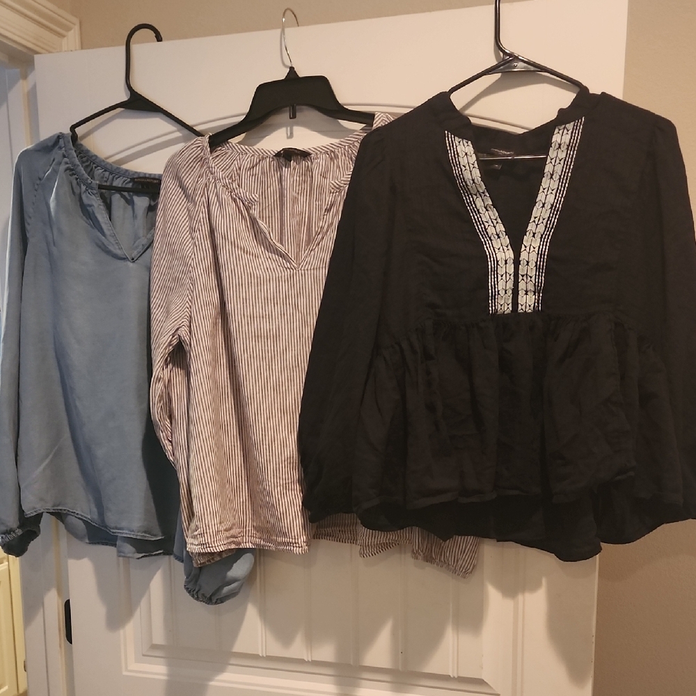 Banana Republic Women's Blouses - Blue, Striped, Black